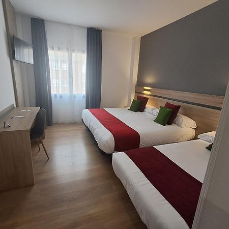 Hotel Alda Malvasia Haro Extérieur photo