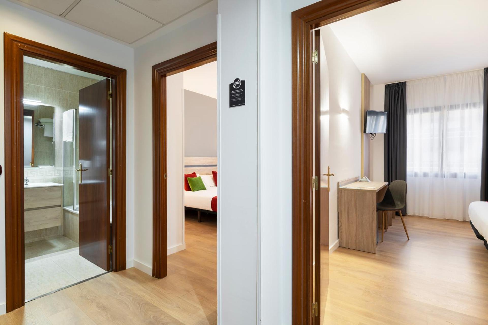 Hotel Alda Malvasia Haro Extérieur photo
