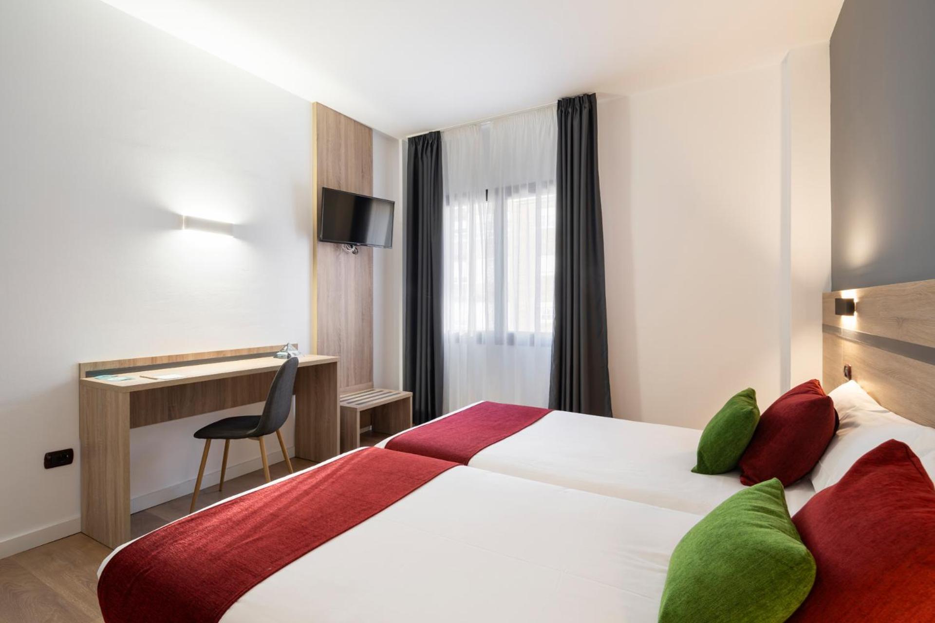 Hotel Alda Malvasia Haro Extérieur photo
