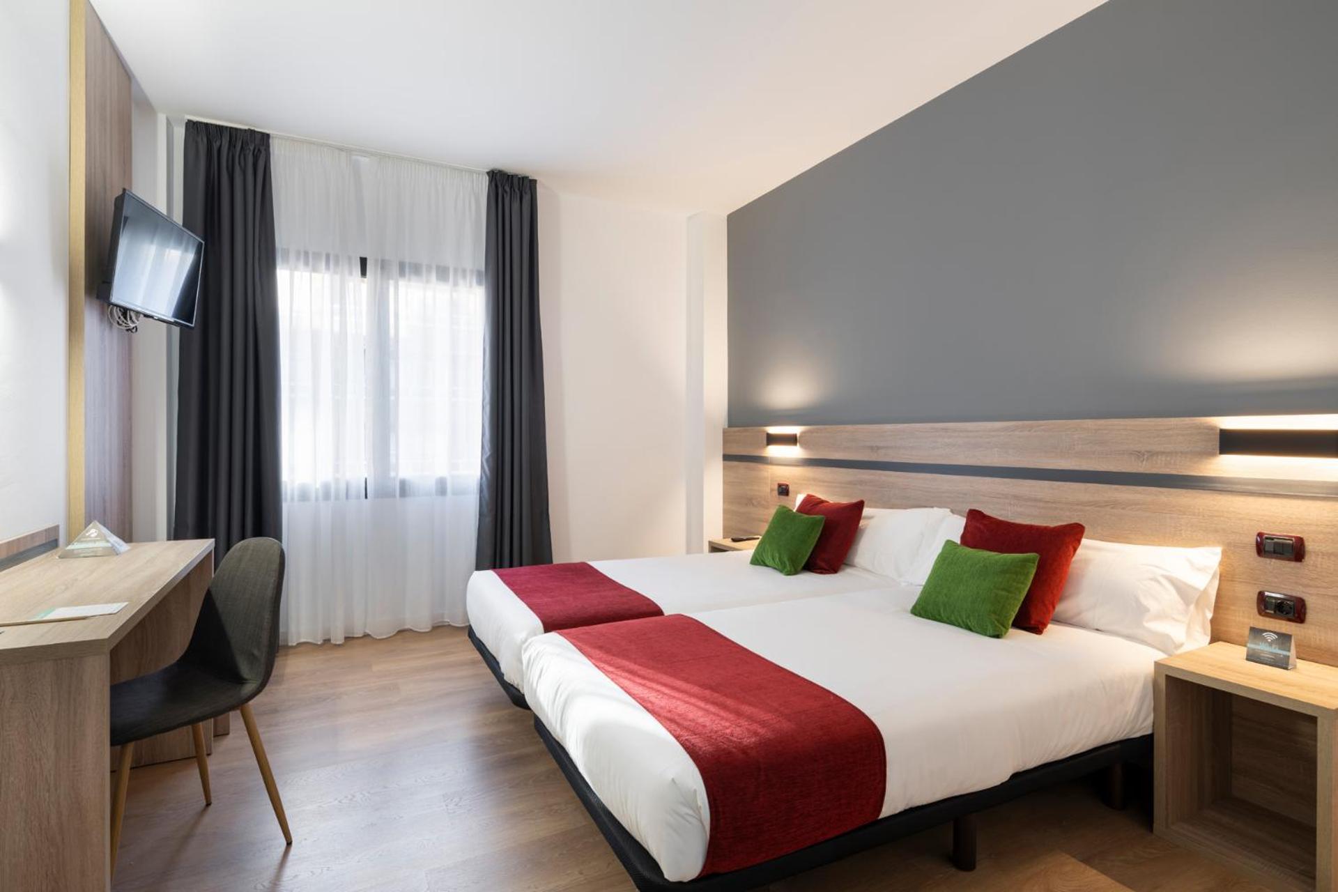 Hotel Alda Malvasia Haro Extérieur photo